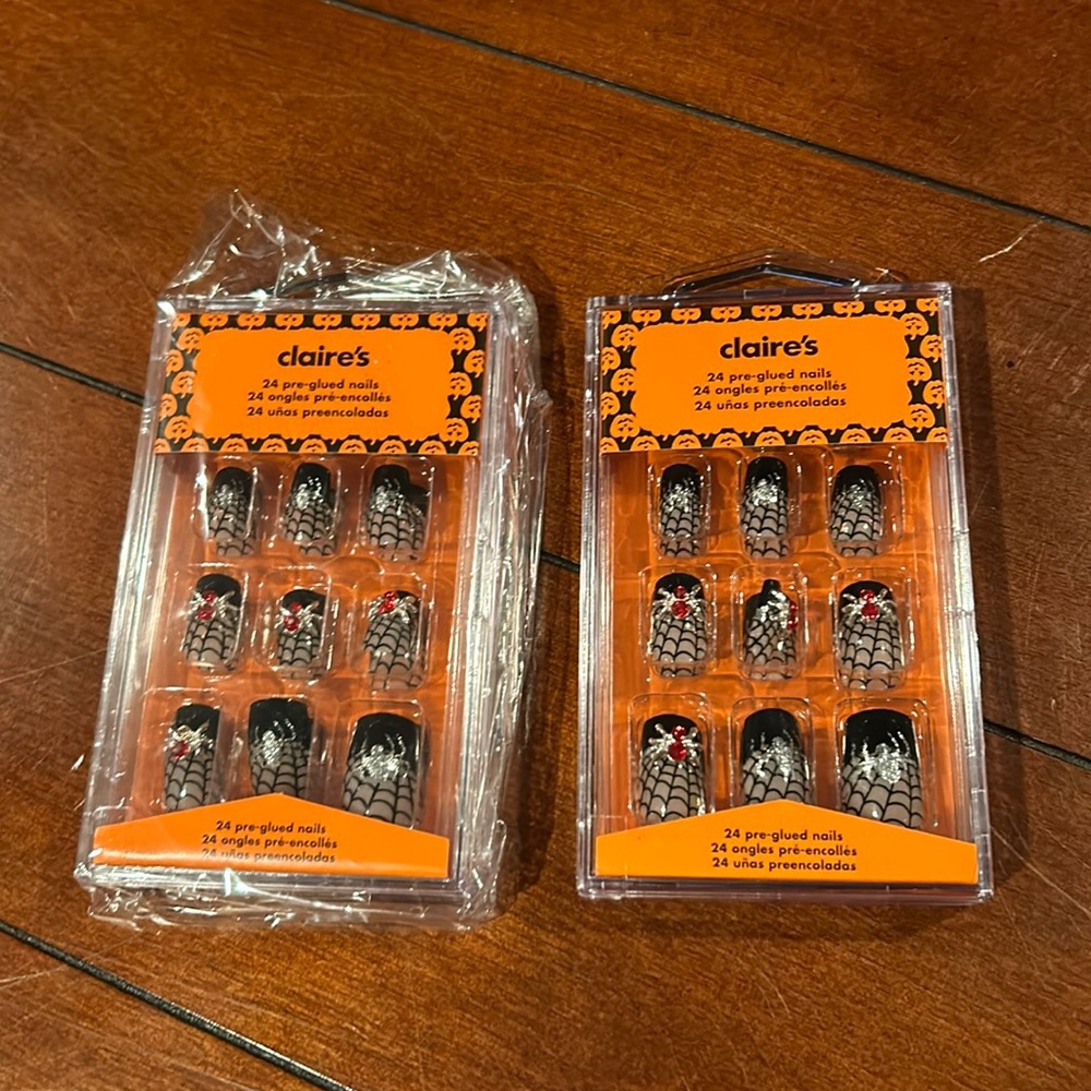 Claire’s NWT 2014 Halloween Glitter Spider Faux Nails 2 Sets 24 pre-glued nails